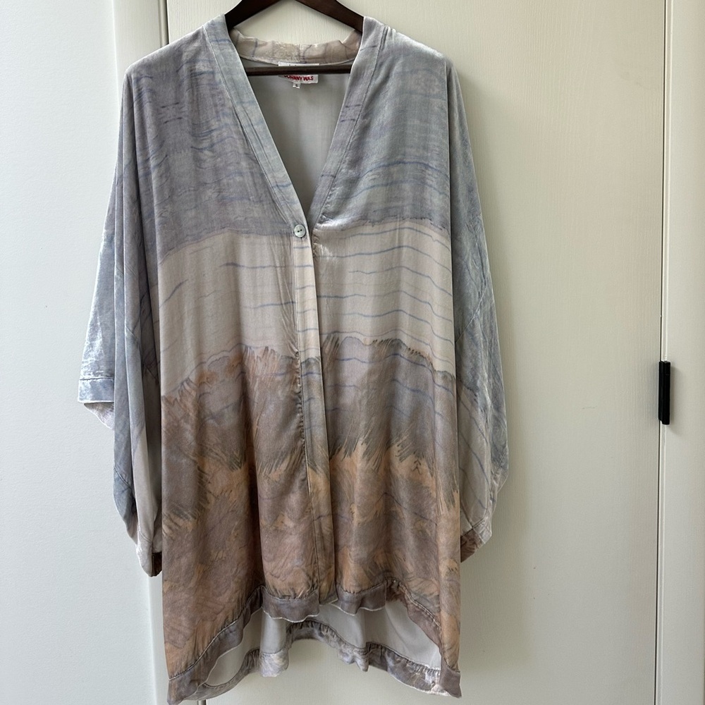 Johnny Was pale pastels velvet kimono size small